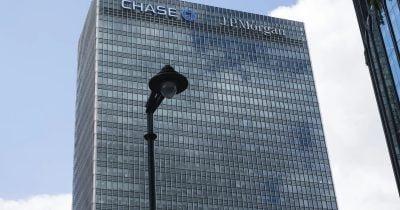 Could AI Revolutionize Investment Strategies and Outperform Traditional Models?
