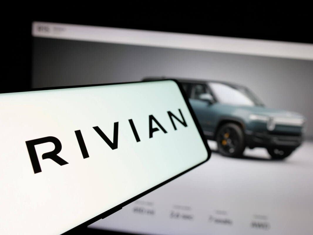 Rivian Shares Drop Amid Pressure to Boost Deliveries by Over 70%