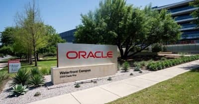 How Oracle’s Credit Downgrade Reveals AI Spending Risks for Tech Investors