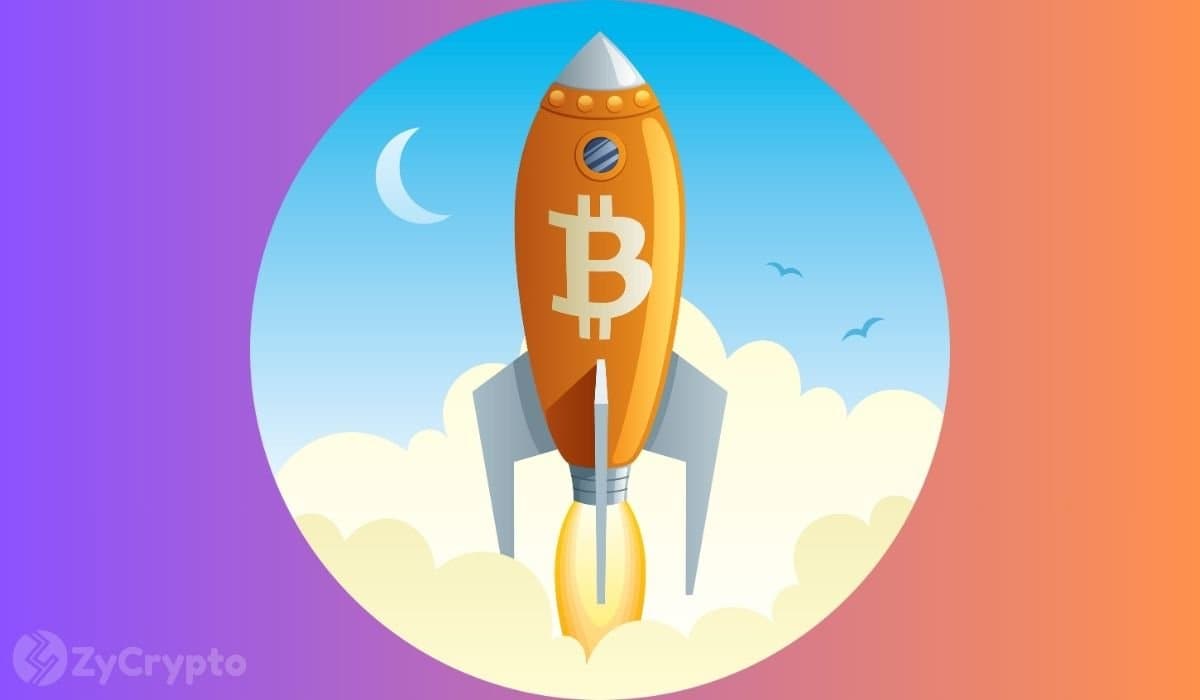 Bitcoin’s Golden Cross Signals Potential Surge Above $62,000 Support