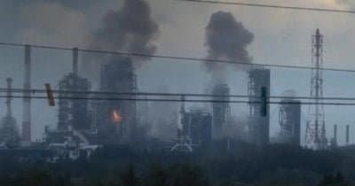 How Targeted Strikes on Russian Refinery Amplify Energy and Crypto Market Risks