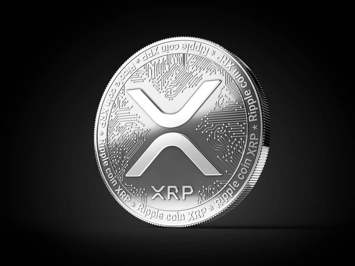 XRP Coils Tighter as Traders Pare Risk Ahead of Triangle Breakout