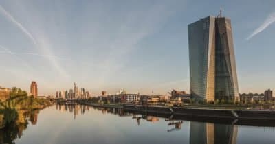 Euro Area Consumer Confidence Climbs to -15.9 in July, Beating Estimates for Third Month Running