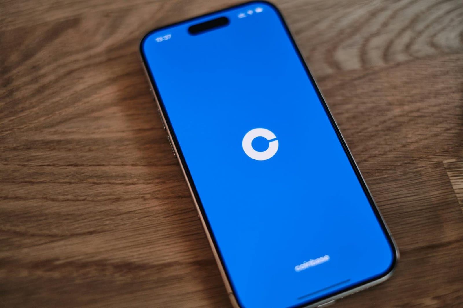 Coinbase Shares Drop After Q2 Revenue Falls Short of Expectations