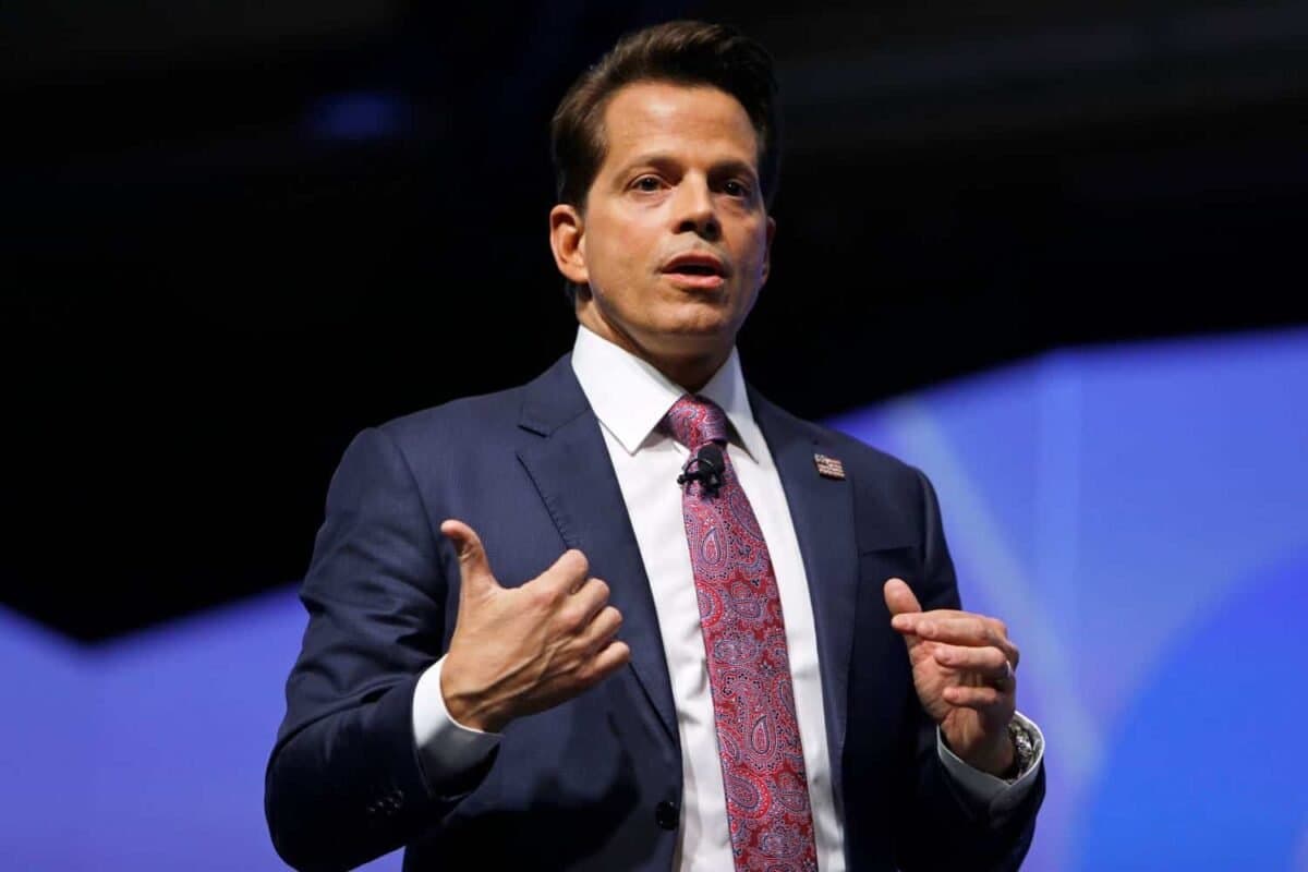 Scaramucci Expects Trump to Support Bipartisan Ethics Agreement Despite Falling CLARITY Act Chances
