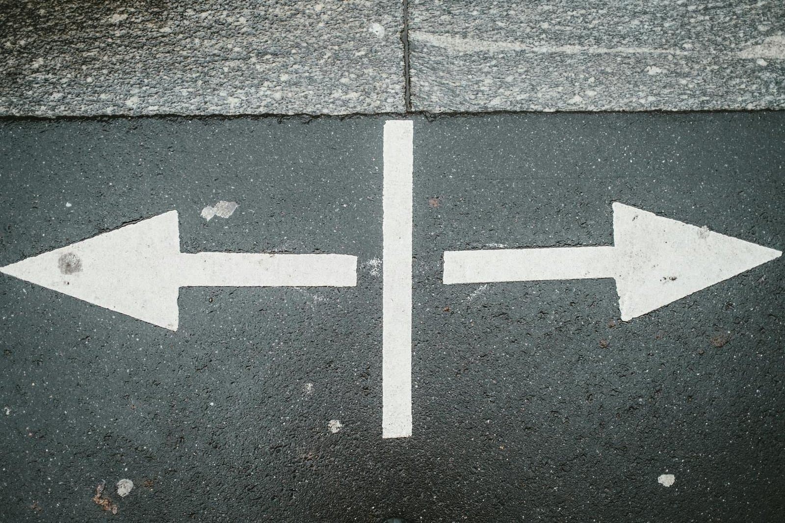 Bitcoin Traders Split After Fed’s Hawkish Pause on Interest Rates