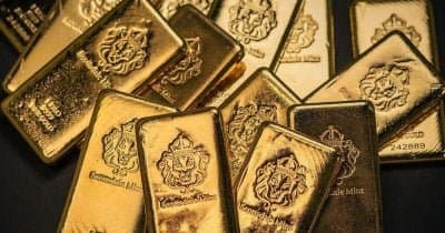 Gold Slides Under $4,100 as Rate Fears Dampen Safe-Haven Rally