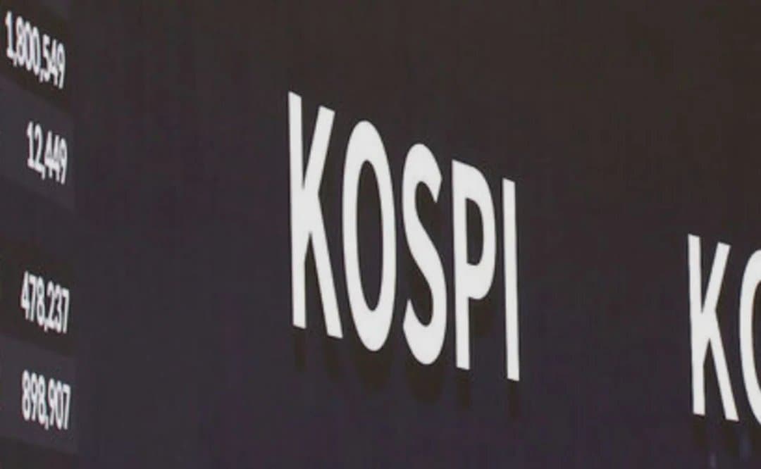 South Korea’s Kospi Tumbles Over 9% as Chip Stocks Trigger Broad Sell-Off