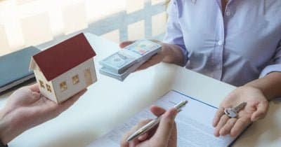 US 30-Year Mortgage Rate Climbs to Its Highest in Almost a Year