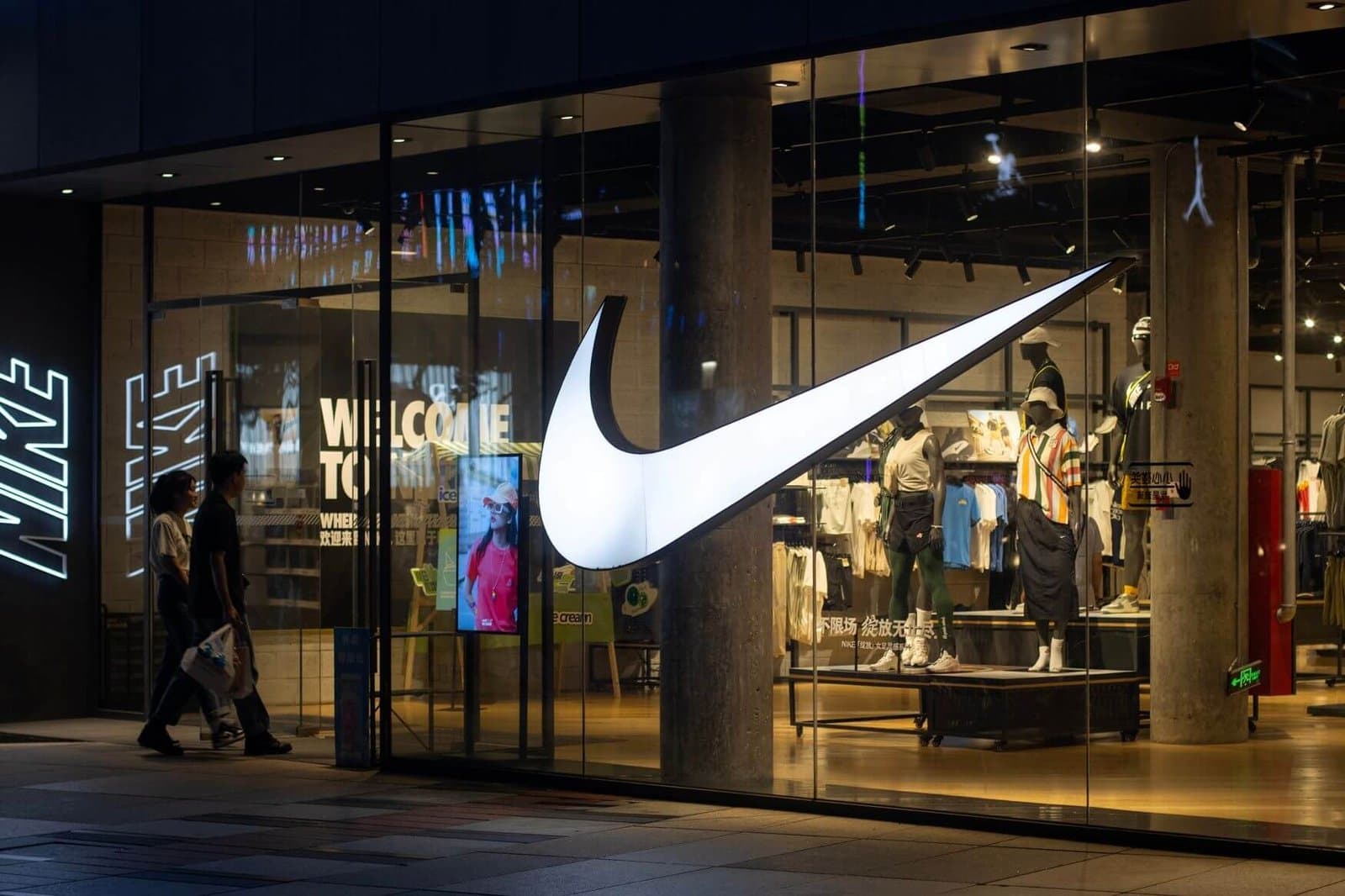 Nike Stock Nears Year Low as Q4 Sales Slip and Store Closures Rise