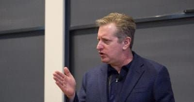Steve Eisman Reduces Alphabet Stake Amid Doubts on AI Outlook