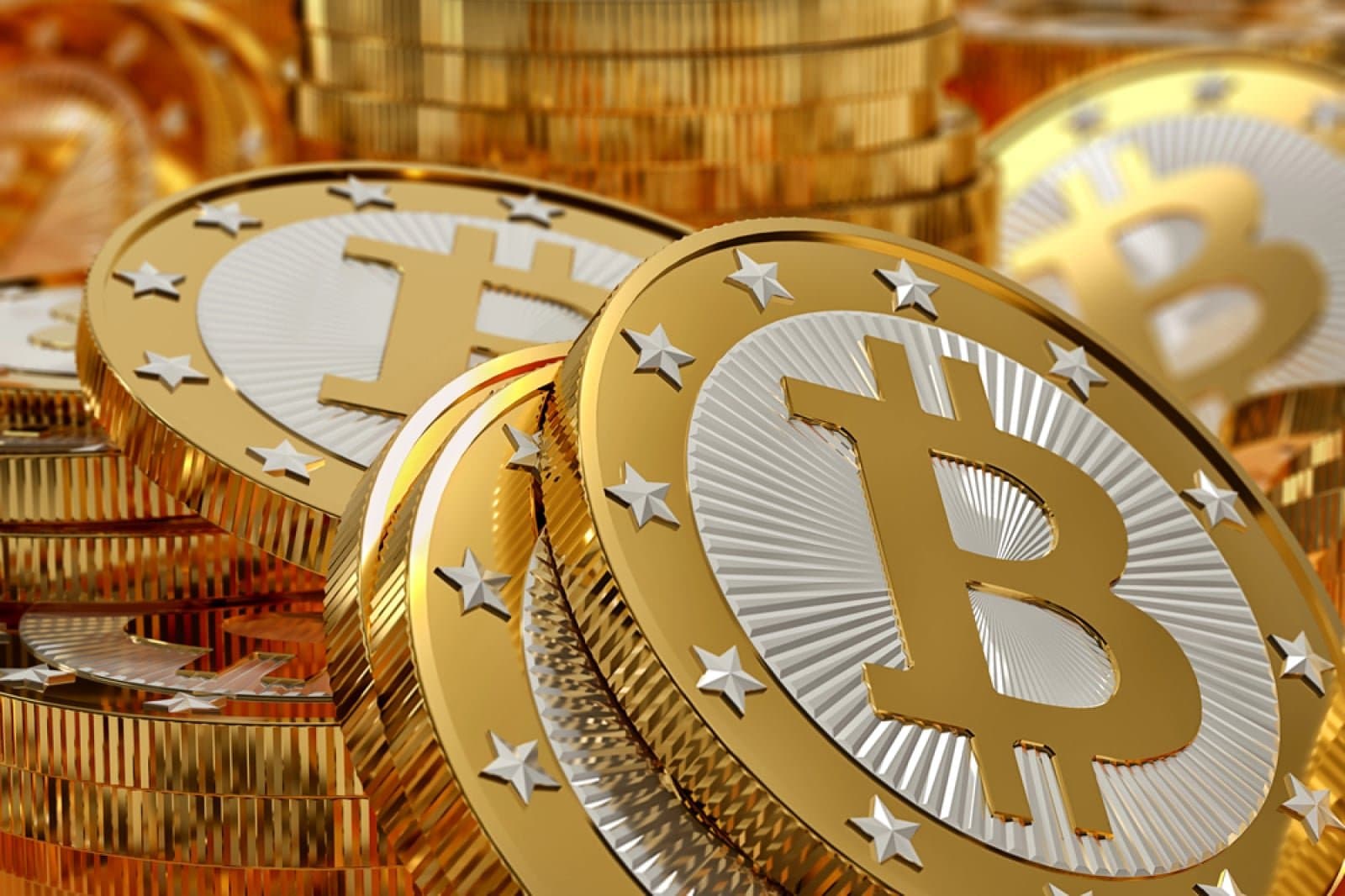 Bitcoin Faces Volatile August After Strong July Rally