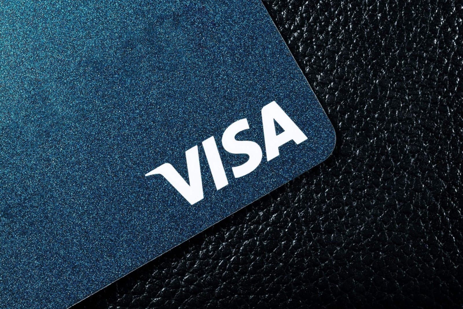 Visa Shares Rise as Samsung Launches Its First Branded Credit Card on Visa Network