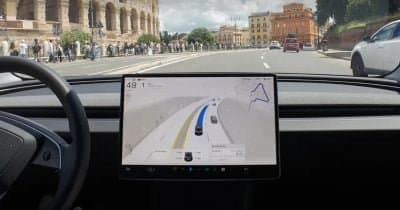 Tesla Says FSD Cuts Collisions Sevenfold, but Regulators and Senators Are Not Convinced