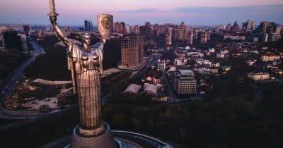 How Escalating Russian Attacks Affect Market Sentiment and Geopolitical Stability