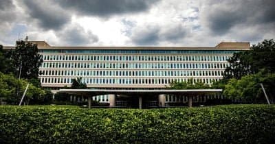 US Probes Russian Role in Iranian Drone Strikes on CIA Sites in the Gulf