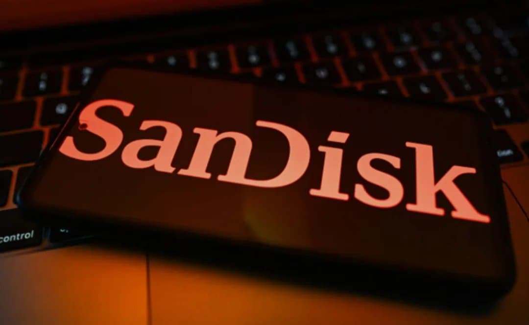 SanDisk Shares Slide as AI Memory Sector Faces Sharp Selloff