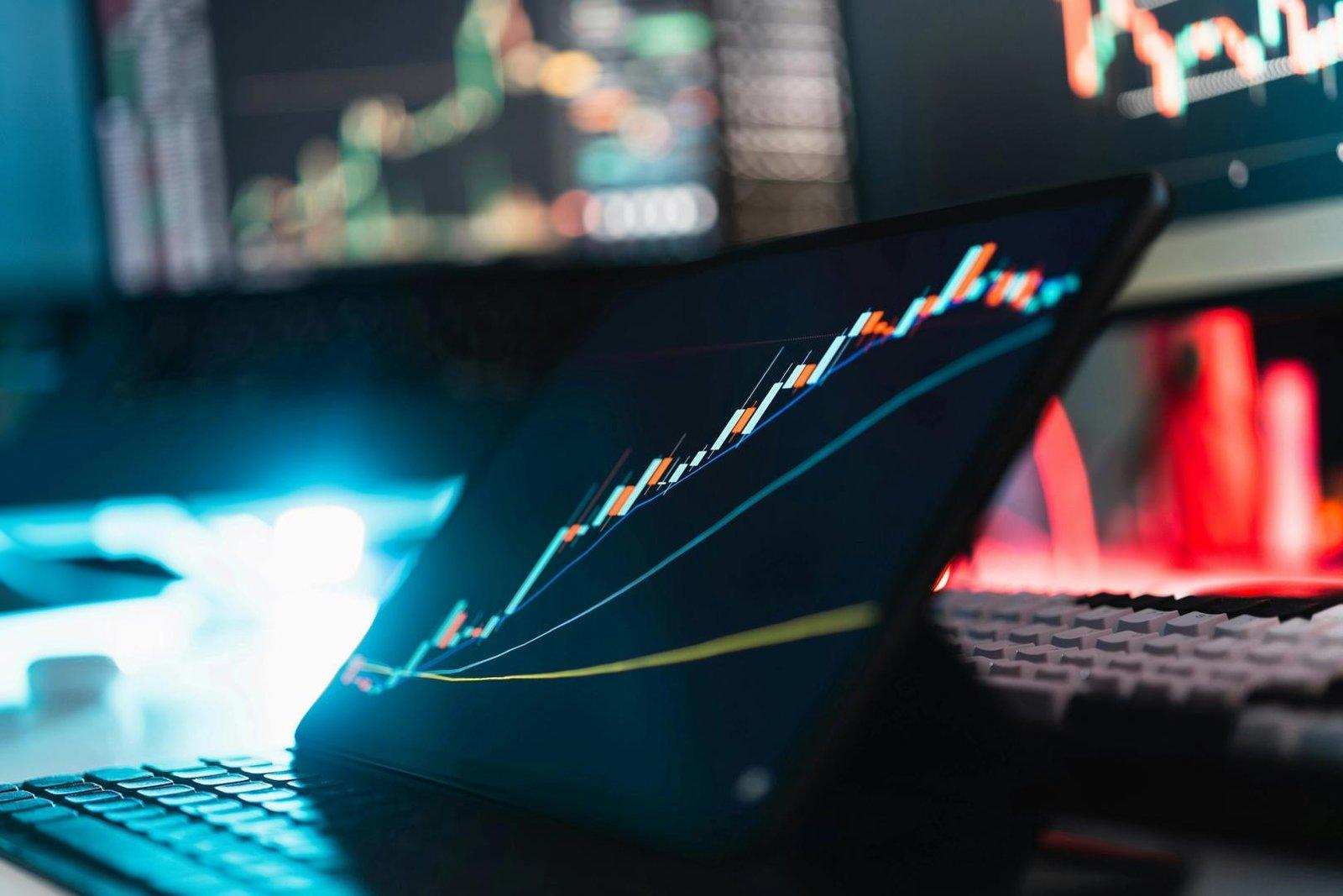 Can Recent Inflows Signal a Shift for Bitcoin ETFs?