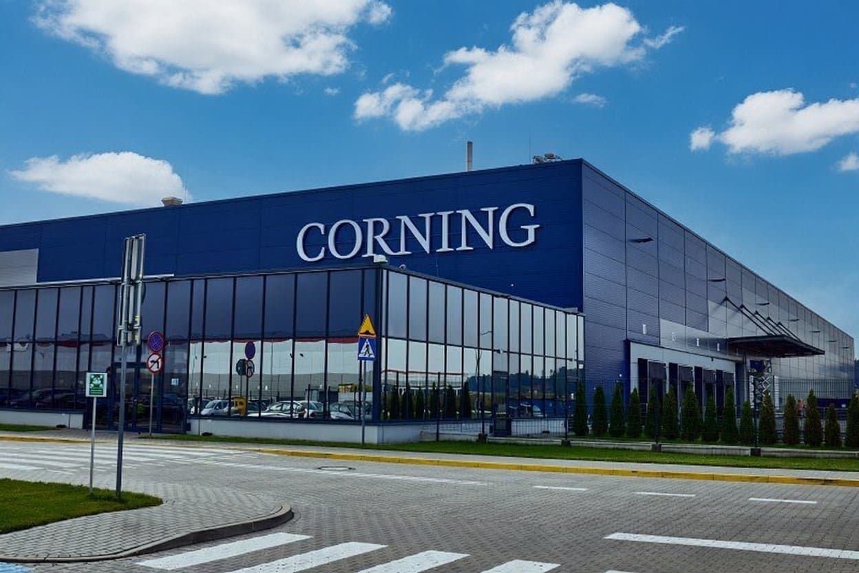 What Corning's Recent Stock Drop Signals for Investors