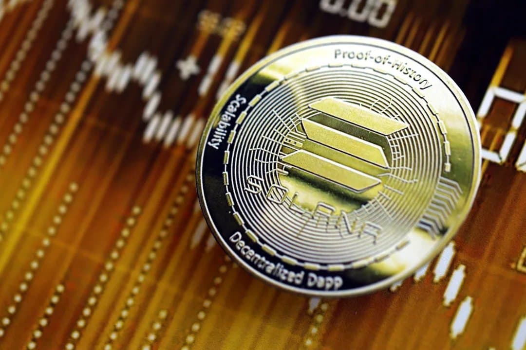 SOL Holds Above 200 EMA With Eyes on $94 as Bull Flag Plays Out