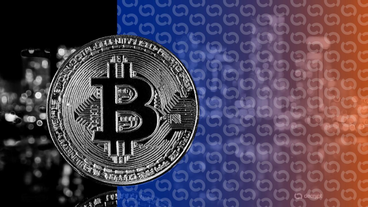 Bitcoin Rebounds from 21-Month Bottom, Surges Past $60K as Economic Data Calms Rate Hike Concerns