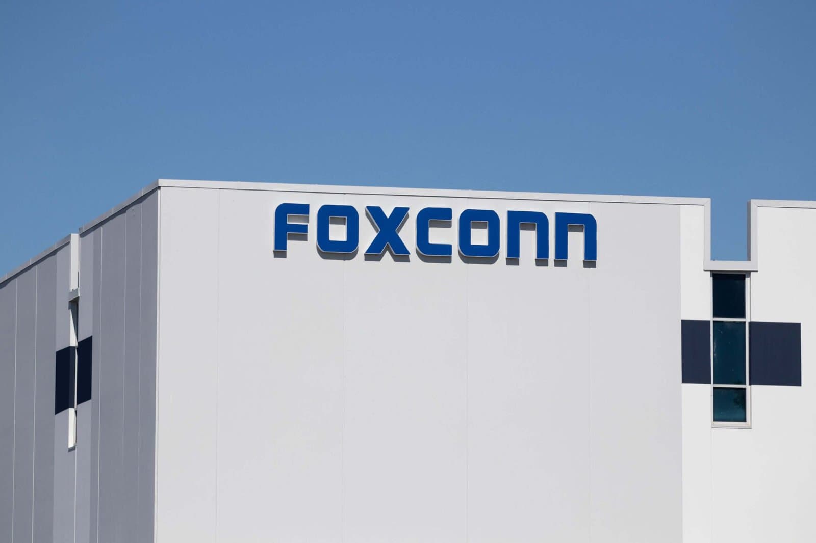 What Foxconn’s $52B AI Server Order Means for SpaceX and the Industry