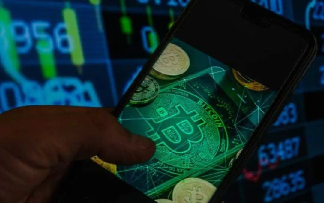 First Bitcoin from Coldcard Hack Hits Mixers as 1,159 BTC Remains Frozen