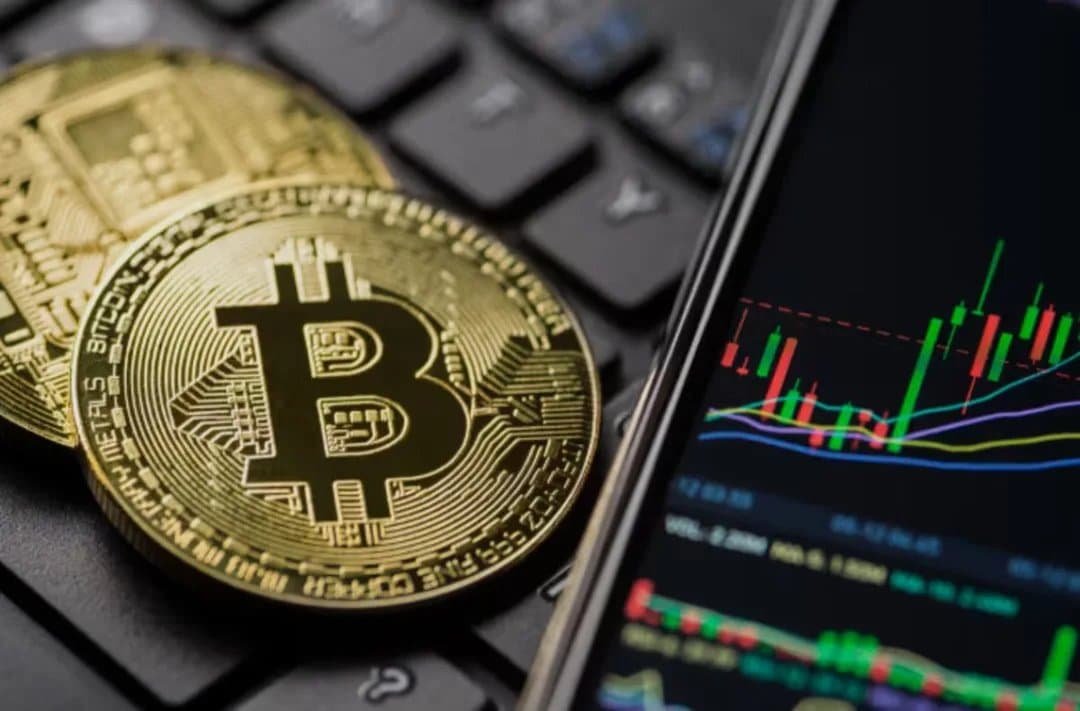 SEC Puts Nasdaq Bitcoin Options Launch on Hold Amid Legal Battle with CME