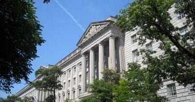 Why June’s Economic Signals Blur Prospects for Fed Policy and Crypto Markets