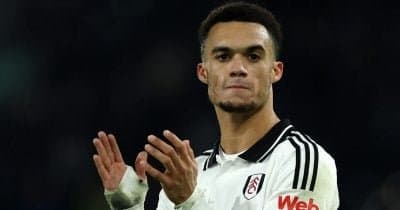 Manchester United targets Fulham's Robinson at half the price of Newcastle alternative