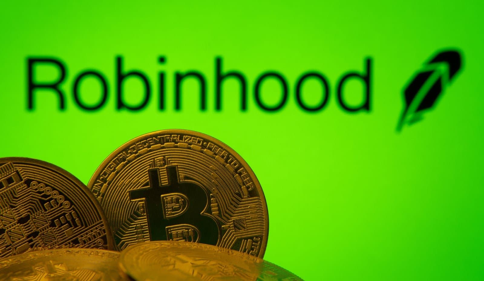 How Robinhood Chain’s AI Trading Boosts Volume but Masks Core Challenges